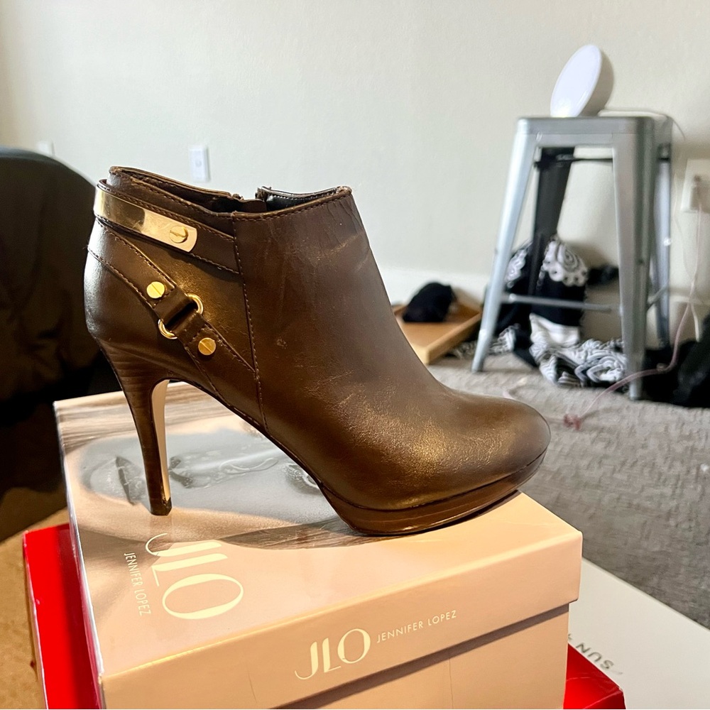Heeled booties - Picture 4 of 4
